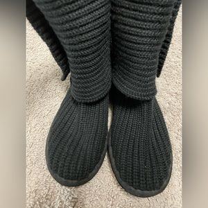 UGG Cardy Boots. Size 7, Black